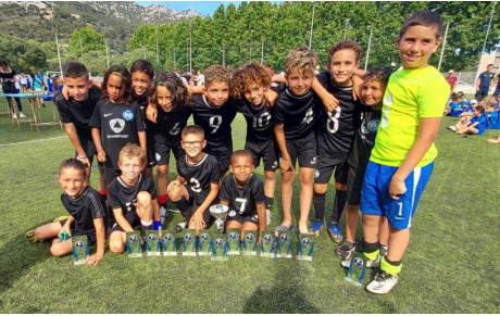 L'AS LA BEAUCAIRE REMPORTE LE TOURNOI U9